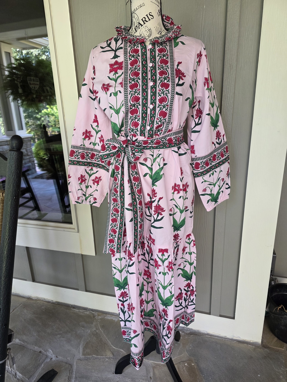 Elegant Southern Pink Floral Maxi Dress with Belt-NWT